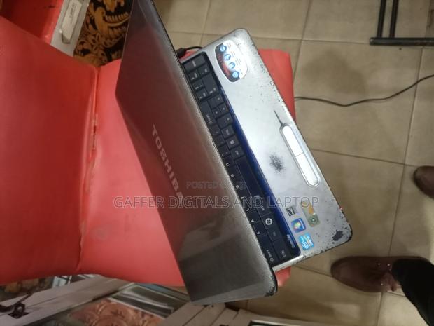 New Laptop Toshiba A30 4GB Intel Core I3 HDD 256GB · Photo 4