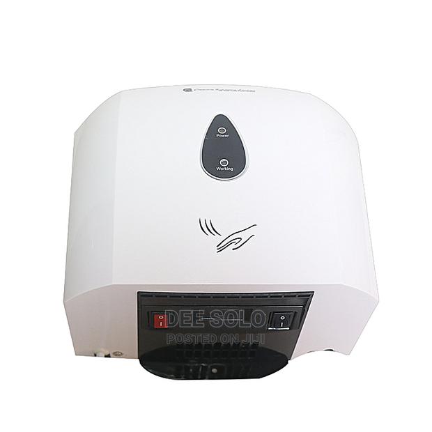 Hand Dryer · Photo 4