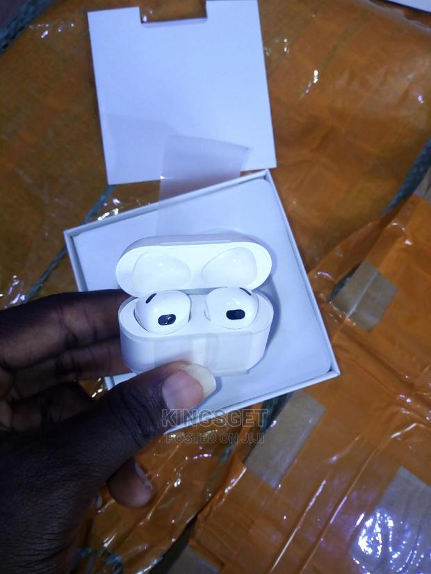 Airpod 3 Earbuds photo 3