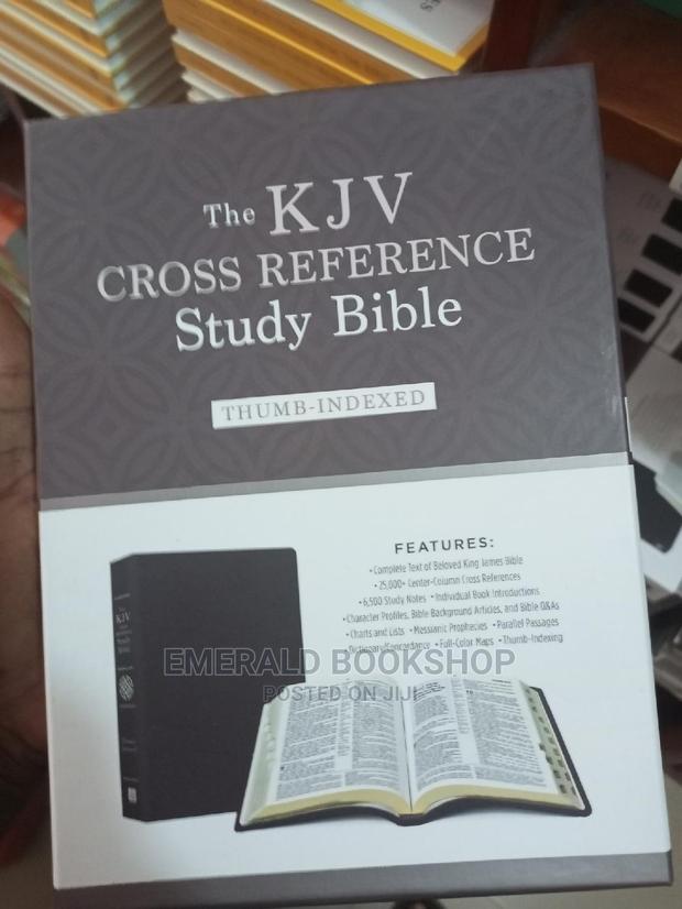 The KJV Cross Reference Study Bible · Photo 1