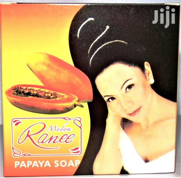 Madam Ranee Papaya Soap · Photo 2