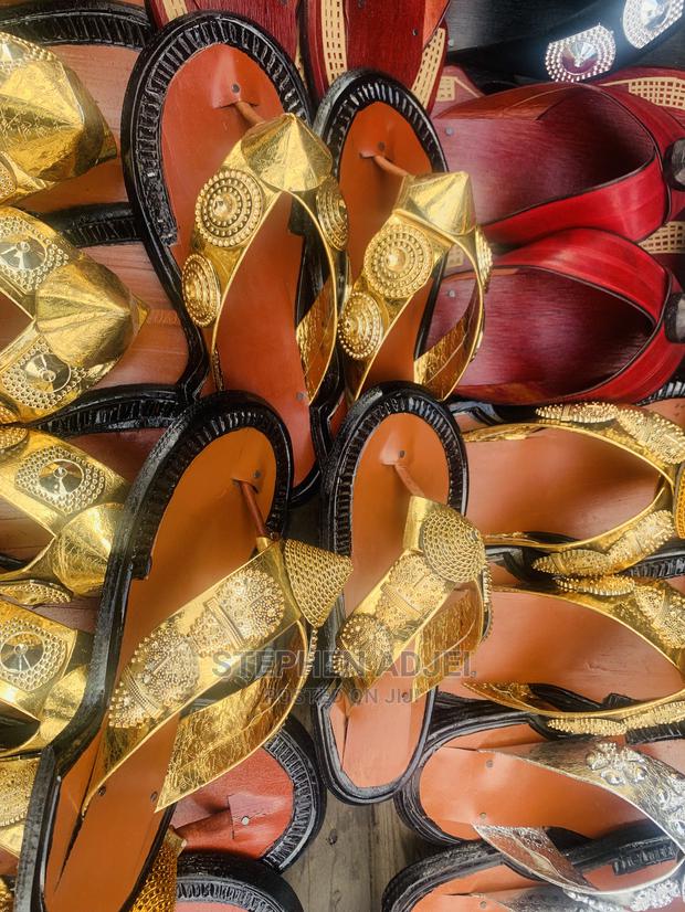 Native Sandals (Ahenema) · Photo 4