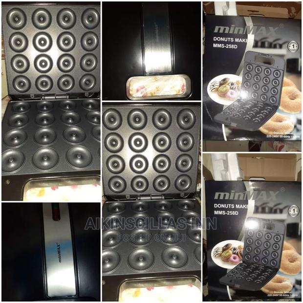 16pcs Doughnuts Maker