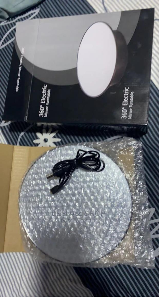 360 Rotating Table( Black and White) Wholesale Available · Photo 3