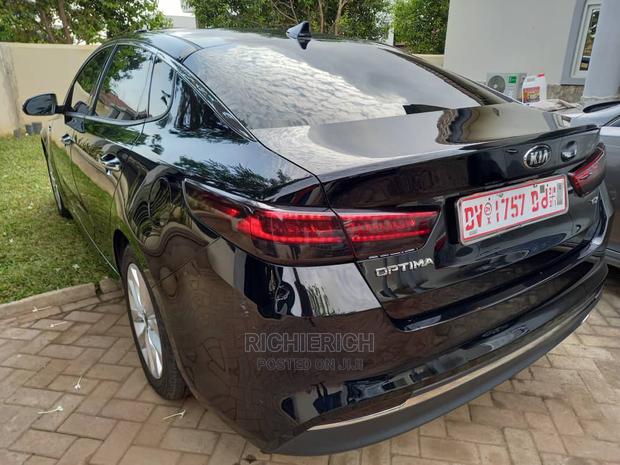 Black Kia Optima Available for Rent