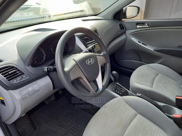 Hyundai Accent Available For Rent photo 3