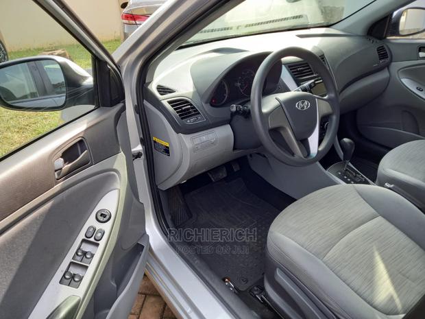 Hyundai Accent Available For Rent photo 4