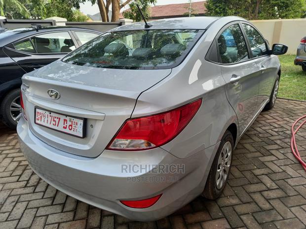 Hyundai Accent Available For Rent photo 6