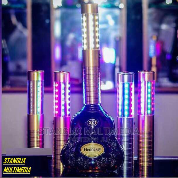 Champagne Bottle Light · Photo 4