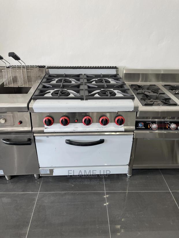 Gas Cooker With Oven · Photo 2