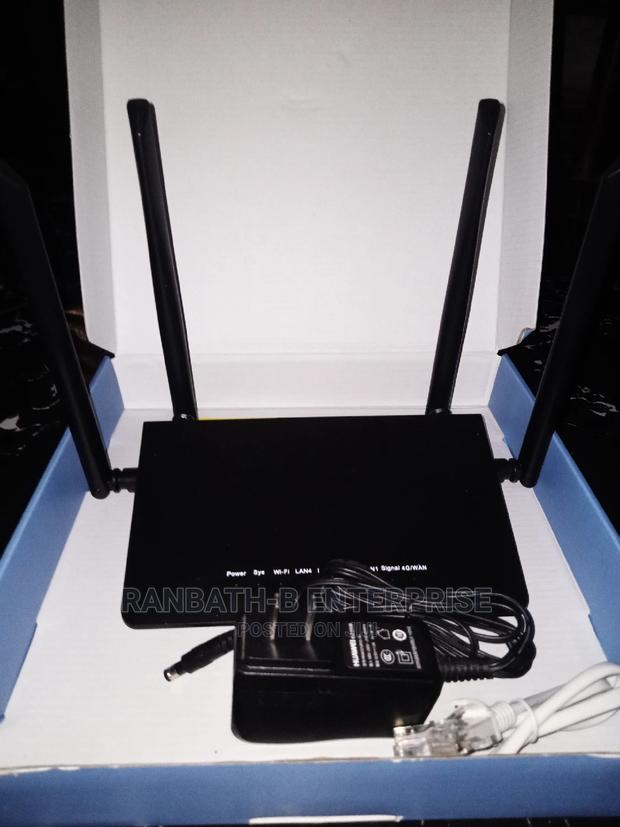 Universal Wireless 4G WIFI Router · Photo 2