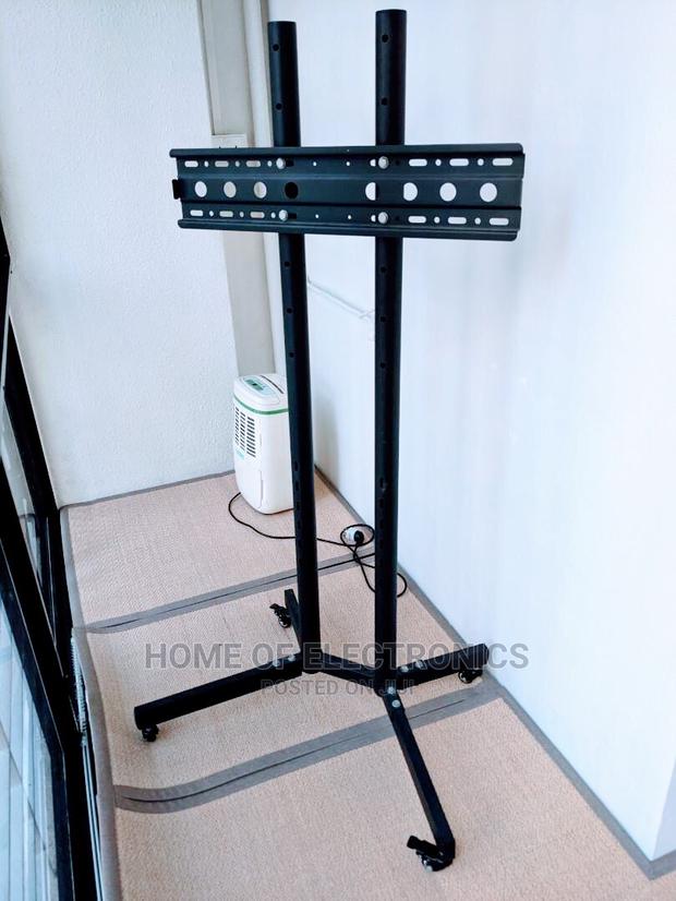 Easier to Fix Movable TV Stand With Wheels(32-70 Inch) · Photo 1