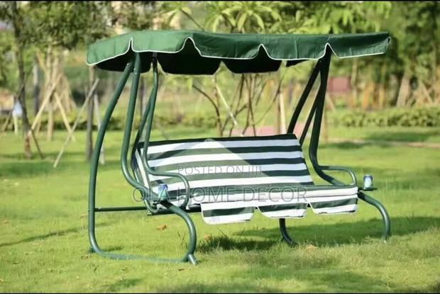 Garden Swing Chair · Photo 3