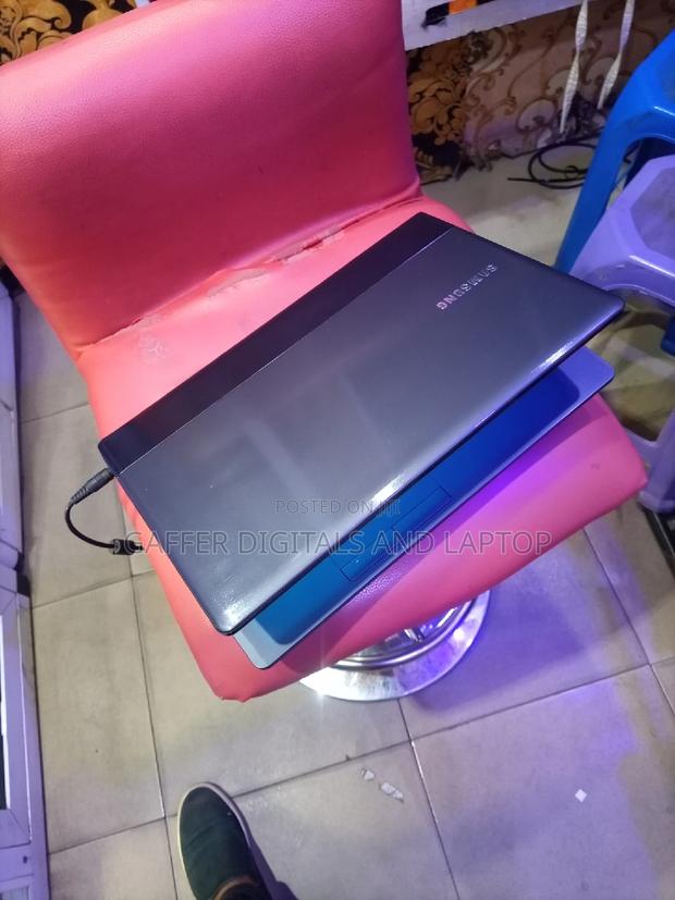 New Laptop Samsung N130 4GB Intel Core I3 HDD 320GB photo 3