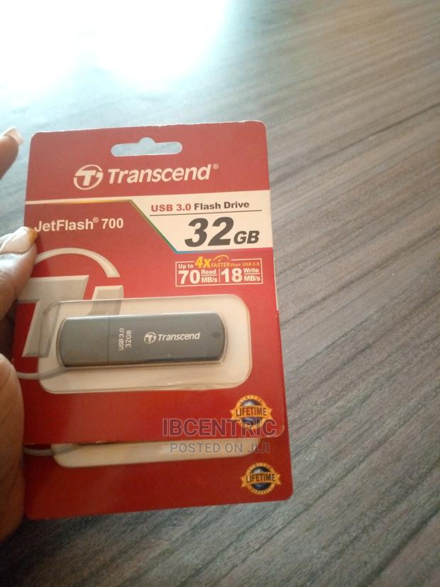 Transcend 32GB Flash Drive · Photo 4
