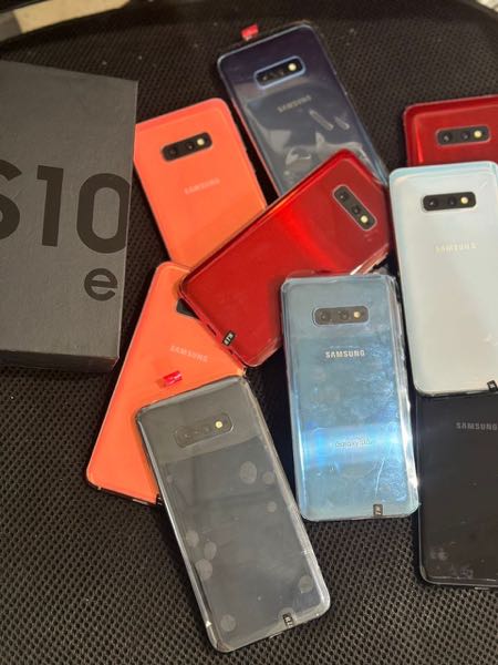 Brand New Samsung Galaxy S10e 128 GB