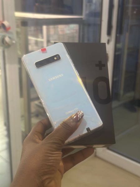 Brand New Samsung Galaxy S10 Plus 128 GB