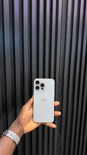 Used Apple iPhone 15 Pro Max 256 GB