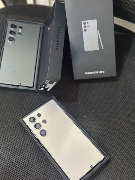 Brand New Samsung Galaxy S24 Ultra 256 GB