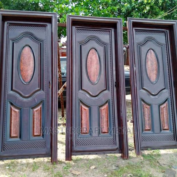 Single Security Doors · Photo 2