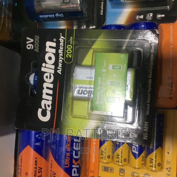 9v Rechargeable Battery · Photo 1