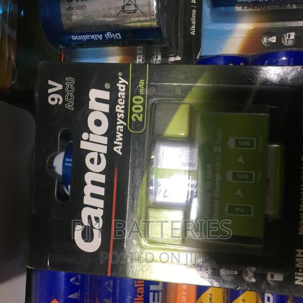 9v Rechargeable Battery · Photo 3