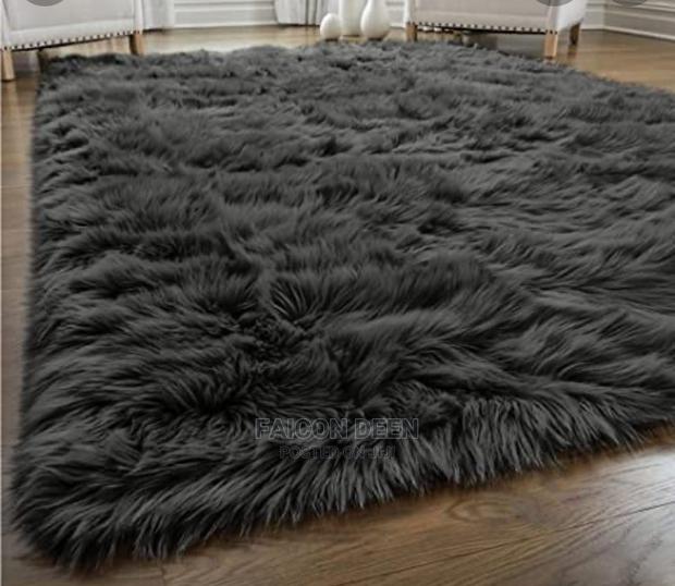 Gorilla Fluffy Fur Carpet (Ultra Soft Fluffy)Biggest Size) · Photo 1