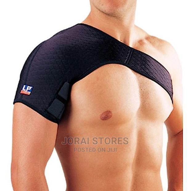 Shoulder Support · Photo 2