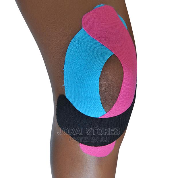 Kinsiology Tape · Photo 2