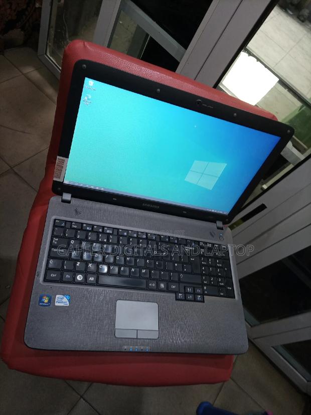 New Laptop Samsung NP-N100S 4GB Intel Core 2 Quad HDD 250GB · Photo 3