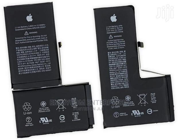 Original APPLE iPhone X Battery With Replacement · Photo 4