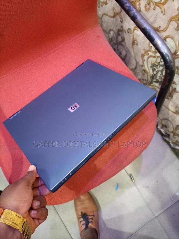 New Laptop HP 15-da2933nia 2GB Intel HDD 128GB photo 2