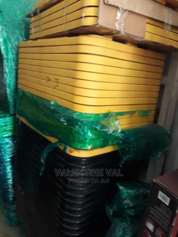 Black Plastic Container With Yallow Cover Size 27 · Photo 4