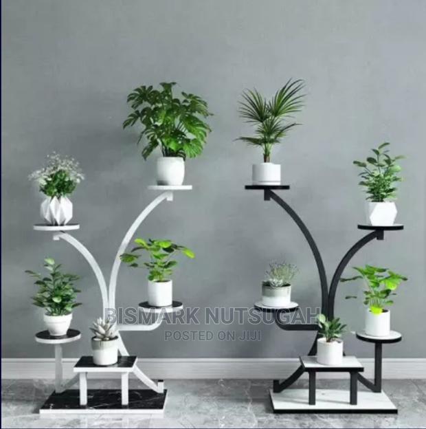 Flower Stand · Photo 2