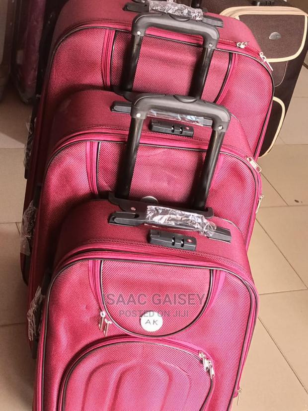 3set Travelling Bags · Photo 2