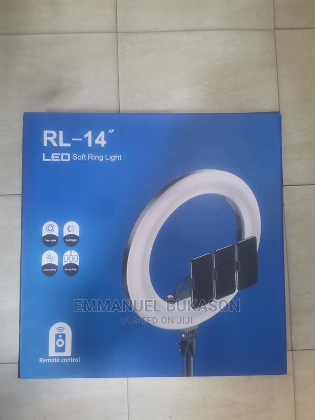 14inch Ringlight With Remote · Photo 4