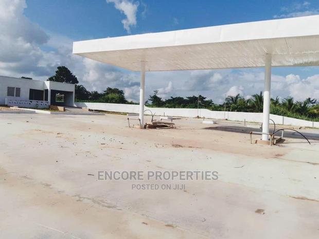 6bdrm Maisonette in Asamankese, Akuapim South for Sale · Photo 4