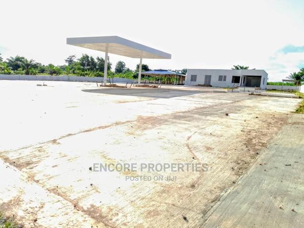 6bdrm Maisonette in Asamankese, Akuapim South for Sale · Photo 1