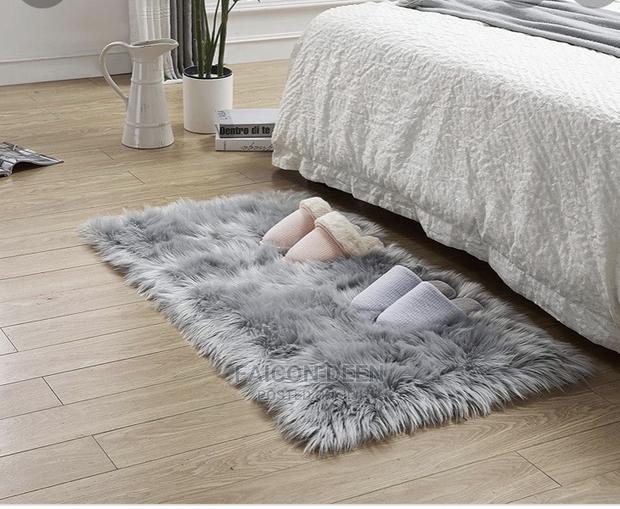 Fluffy Fur Carpet (All Colors Available) · Photo 2