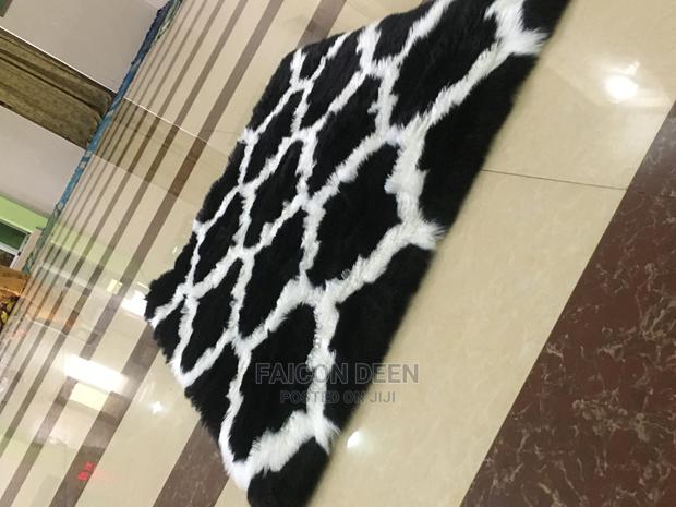 Fluffy Fur Center Carpet (Ultra Soft Fur Rug )Size180x120cm · Photo 2
