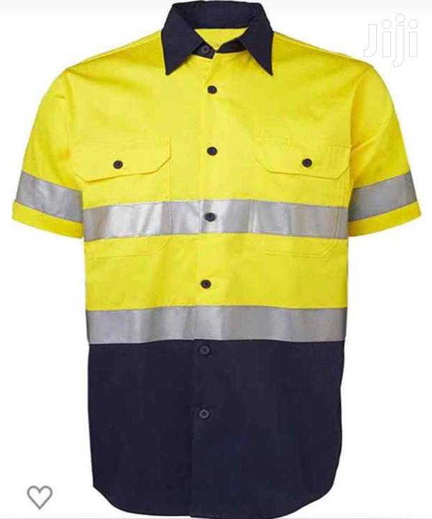 Reflective Shirt Long and Short · Photo 4