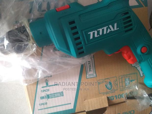Total Impact Drill Machine 680w · Photo 4