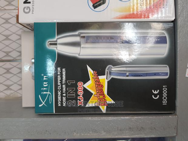 2 in 1 Nose and Hair Trimmer · Photo 2