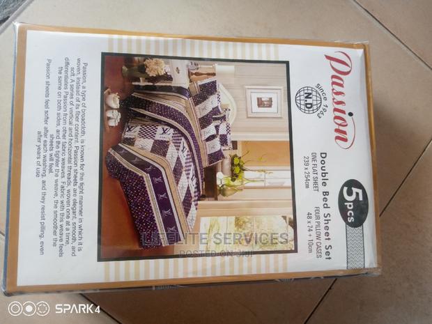 Bedsheet (With 4 Pillow Cases) · Photo 2