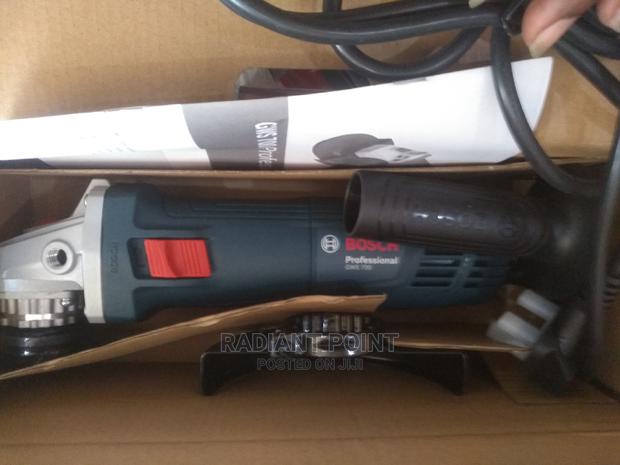 Bosch GW720 Angle Grinder · Photo 3