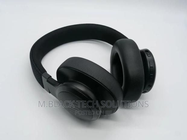 JBL Live 660NC Over-Ear Noise Cancelling Headphones photo 2