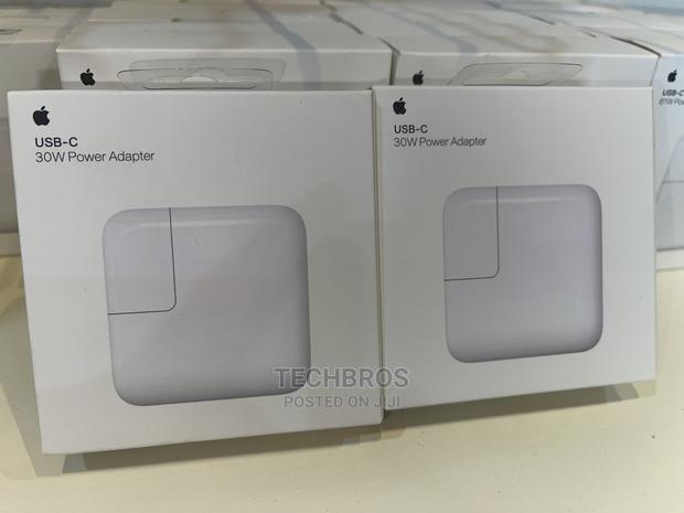 30W Macbook Air USB C Power Adapter · Photo 4