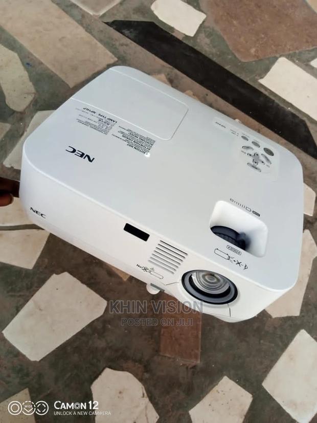 Projector Epson and Other Brands
