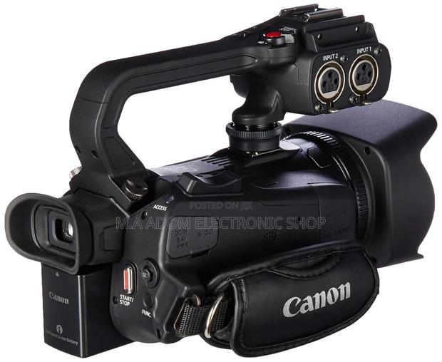 Professional Canon Camcorder XA30 · Photo 2
