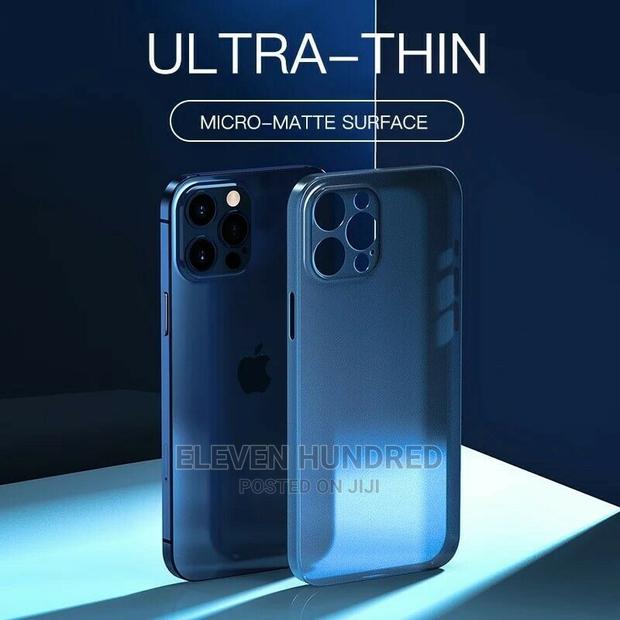 Apple iPhone 13 Series Ultra Thin Matte Case · Photo 4